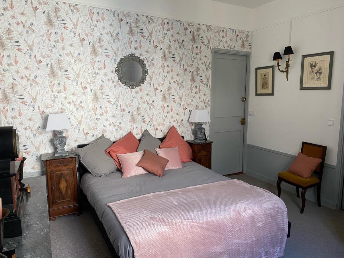 Bed and Breakfast Le Castel De Bréhémont Zewnętrze zdjęcie